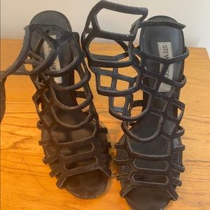 Steve Madden black strap heels
